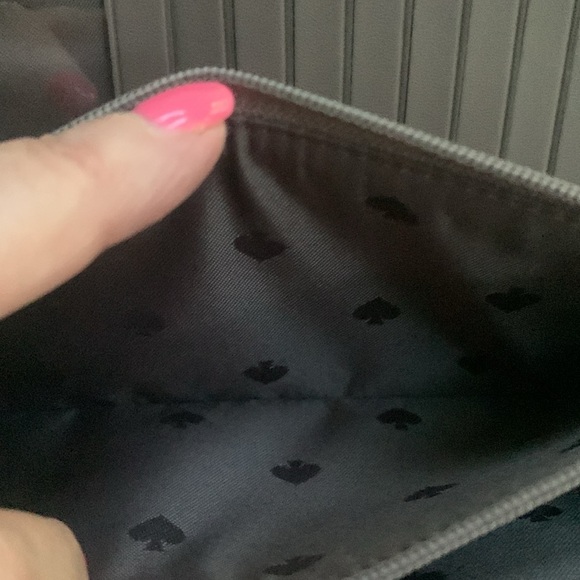 ♠️ Kate Spade LEATHER Schuyler Zip around wristlet wallet clutch outside pocket - Picture 6 of 6